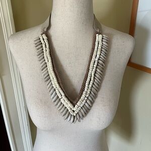 NWOT Twine & Twig cowrie shell necklace